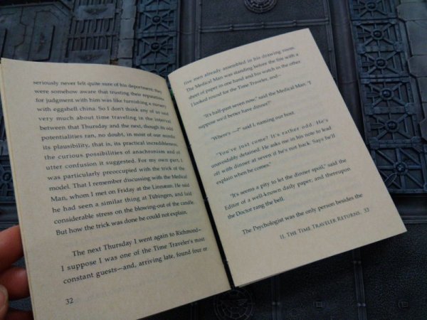 画像11: [完成品] The time machine LED book (11)